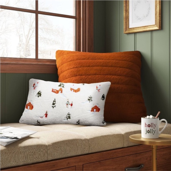 THRESHOLD NWT oversized channel faux fur square throw pillow -dark caramel -24” - Picture 2 of 7